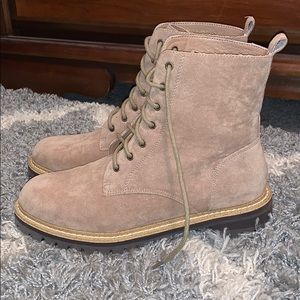 Women’s combat boots